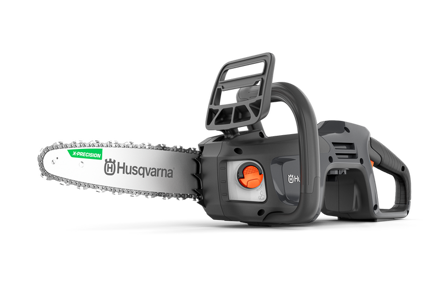 Aku pila Husqvarna Aspire™ C15X-P4A s akumulátorem a nabíječkou